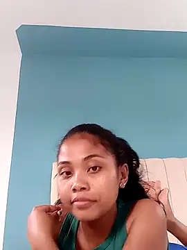 Snapshot of naya86 chatting on February 18, 2025, 12:28 pm naya86 online show from February 18, 2025, 12:28 pm