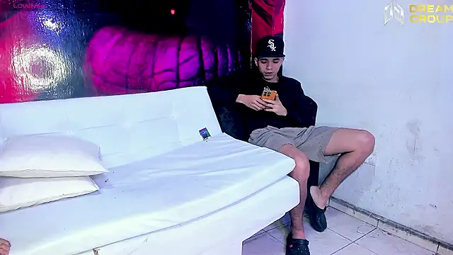 Snapshot of AmazingPartys chatting on January 16, 2026, 7:56 am AmazingPartys online show from January 16, 2026, 7:56 am