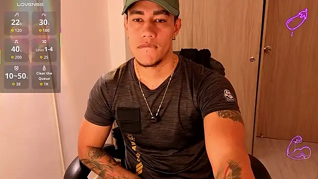 Snapshot of CRAZYBOYLOVE chatting on February 16, 2026, 11:42 am CRAZYBOYLOVE online show from February 16, 2026, 11:42 am