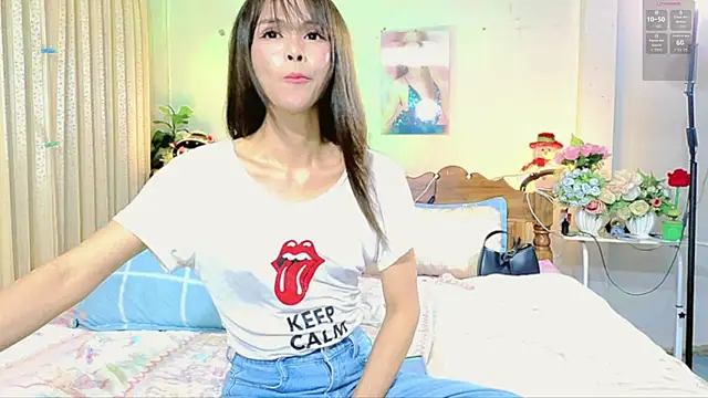Snapshot of ribbinpink chatting on June 20, 2026, 11:59 am ribbinpink online show from June 20, 2026, 11:59 am