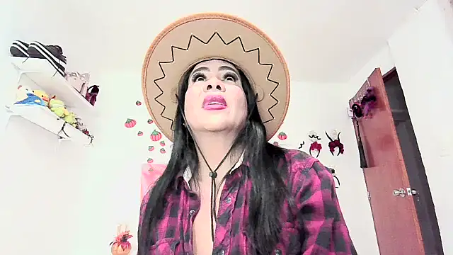 pink chicaxxx online show from October 9, 2025, 5:35 pm