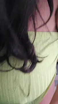 Snapshot of littleRikka chatting on March 1, 2026, 9:31 am littleRikka online show from March 1, 2026, 9:31 am