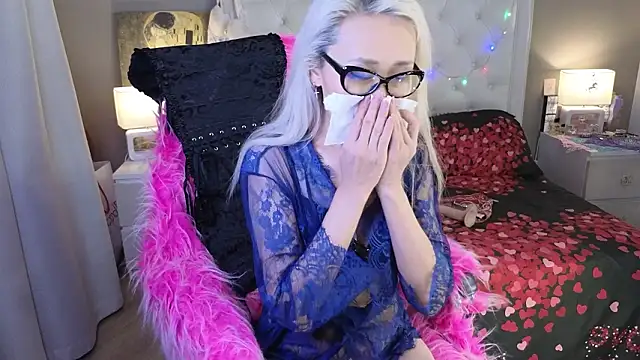 RoxalanaStar online show from March 2, 2026, 5:08 am