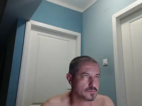 MisterFaithRO online show from June 18, 2026, 10:04 pm