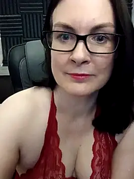 DesreRose online show from April 5, 2026, 11:55 pm