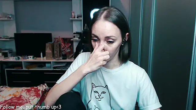 Natalimeowks online show from December 31, 2024, 1:08 pm