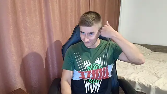 Todhorny9873 online show from March 5, 2025, 10:00 am