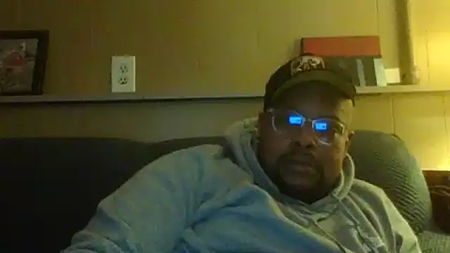 Snapshot of blaccowboy88 chatting on February 17, 2026, 11:02 pm blaccowboy88 online show from February 17, 2026, 11:02 pm