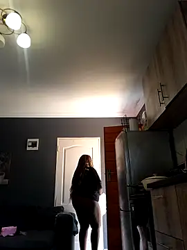 SWEETDOLLY29XX online show from February 10, 2026, 12:15 pm