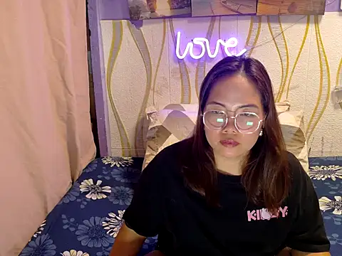 Snapshot of BURBERRY69 chatting on February 9, 2026, 1:42 pm BURBERRY69 online show from February 9, 2026, 1:42 pm