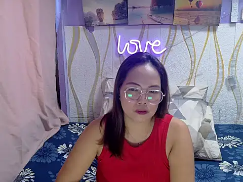 Snapshot of BURBERRY69 chatting on February 13, 2026, 4:56 am BURBERRY69 online show from February 13, 2026, 4:56 am