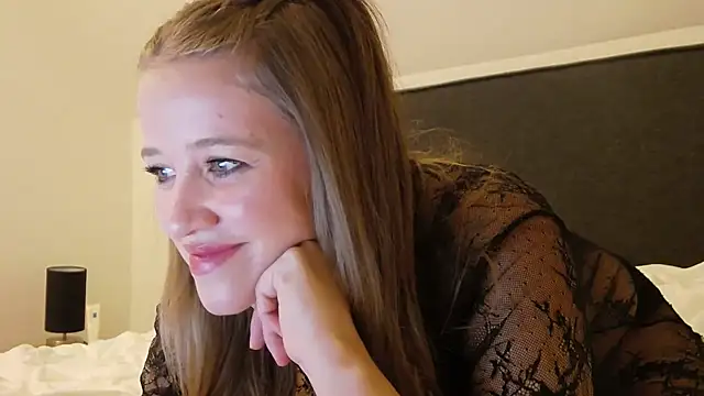 Neonstar online show from March 16, 2025, 10:11 am