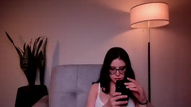 HazelKush online show from March 19, 2026, 10:21 pm