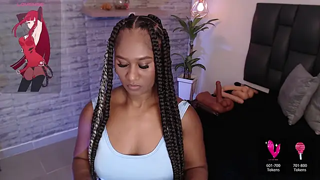 TinnaCobb online show from February 28, 2025, 4:20 pm