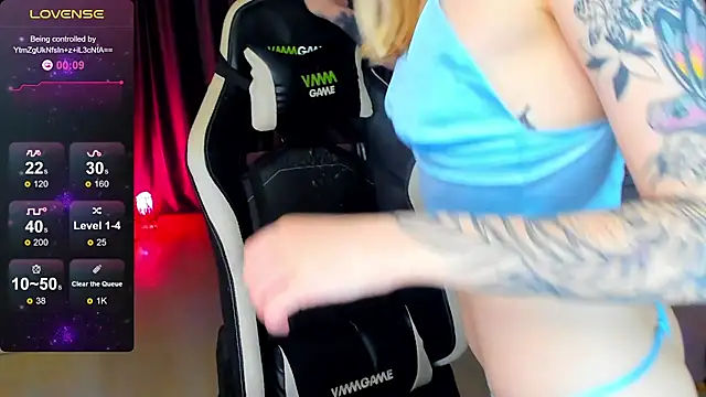 BiMolly online show from September 11, 2025, 5:24 pm