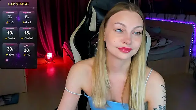 BiMolly online show from September 17, 2025, 2:19 pm