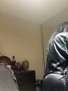PichyPrettyPussy online show from May 19, 2026, 3:08 pm