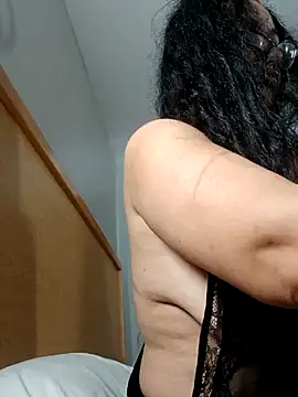 PichyPrettyPussy online show from February 3, 2025, 2:45 pm