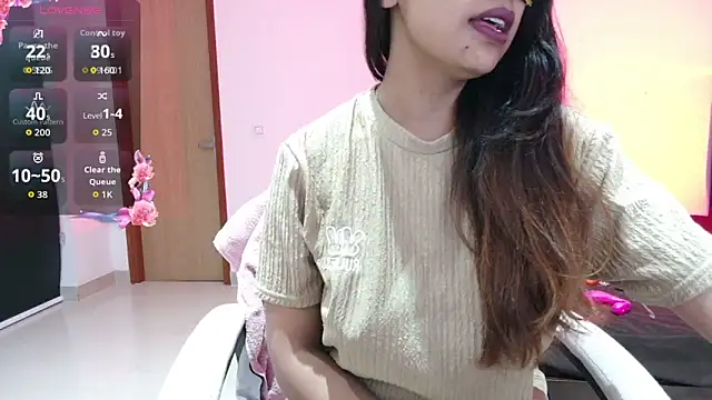 Snapshot of DesiZoya chatting on November 6, 2025, 10:25 pm DesiZoya online show from November 6, 2025, 10:25 pm