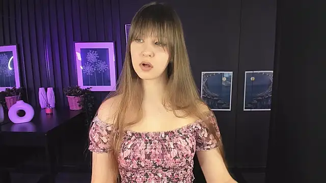 ElizaMild online show from February 4, 2025, 1:38 pm