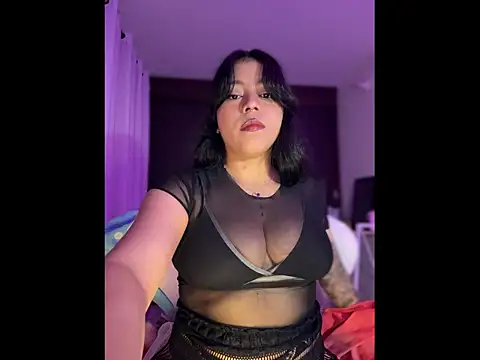 Snapshot of Naiara_sex chatting on November 6, 2025, 4:38 am Naiara sex online show from November 6, 2025, 4:38 am