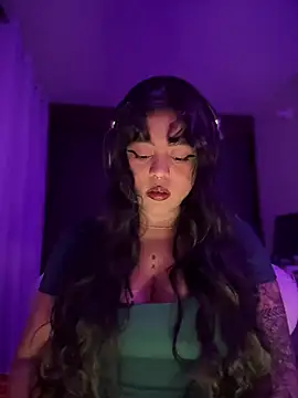 Snapshot of Naiara_sex chatting on November 19, 2025, 6:02 am Naiara sex online show from November 19, 2025, 6:02 am