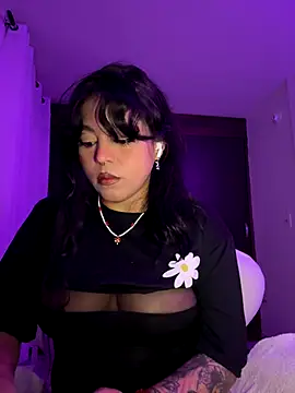 Snapshot of Naiara_sex chatting on October 22, 2025, 7:30 am Naiara sex online show from October 22, 2025, 7:30 am