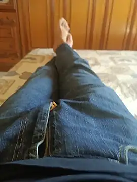 Bobby967 online show from April 8, 2026, 8:49 am