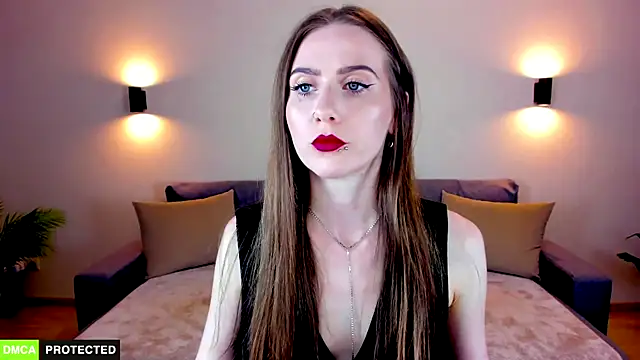 TheWoman   online show from September 16, 2025, 6:42 pm