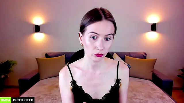 TheWoman   online show from September 19, 2025, 1:48 pm