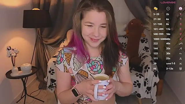 Mira Falls online show from October 28, 2025, 4:24 am