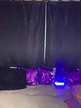 Shantal Lovee online show from January 13, 2025, 11:17 pm