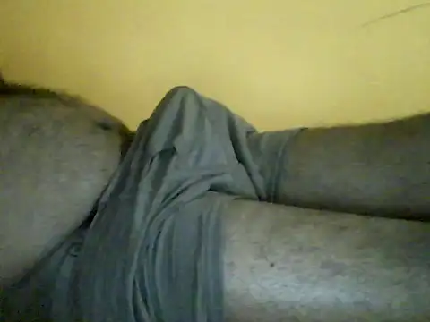 Snapshot of Indianguymohan chatting on November 17, 2025, 5:39 pm Indianguymohan online show from November 17, 2025, 5:39 pm