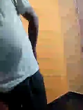 Snapshot of Indianguymohan chatting on October 18, 2025, 5:48 pm Indianguymohan online show from October 18, 2025, 5:48 pm