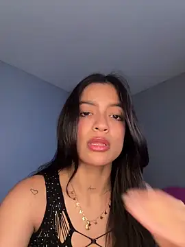 Snapshot of Sammy_pink chatting on January 4, 2025, 11:59 pm Sammy pink online show from January 4, 2025, 11:59 pm