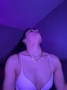 Snapshot of Sammy_pink chatting on February 19, 2025, 11:25 pm Sammy pink online show from February 19, 2025, 11:25 pm