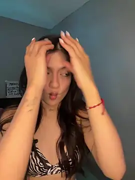 Snapshot of Sammy_pink chatting on March 13, 2025, 4:38 am Sammy pink online show from March 13, 2025, 4:38 am