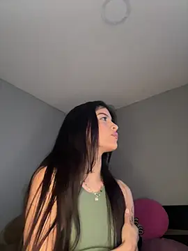 Snapshot of Sammy_pink chatting on December 30, 2024, 11:38 pm Sammy pink online show from December 30, 2024, 11:38 pm