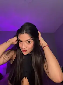 Snapshot of Sammy_pink chatting on January 13, 2025, 11:49 pm Sammy pink online show from January 13, 2025, 11:49 pm