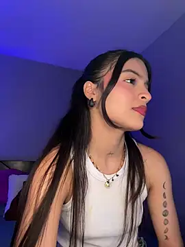 Snapshot of Sammy_pink chatting on January 23, 2025, 1:41 am Sammy pink online show from January 23, 2025, 1:41 am