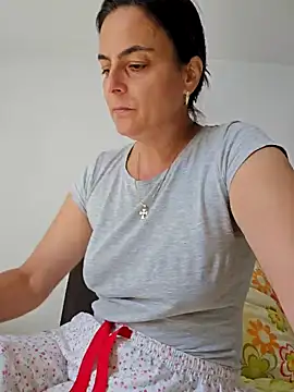 Snapshot of IsabelleCraft chatting on September 20, 2025, 8:19 am IsabelleCraft online show from September 20, 2025, 8:19 am