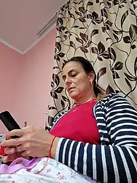 Snapshot of IsabelleCraft chatting on March 8, 2025, 7:05 am IsabelleCraft online show from March 8, 2025, 7:05 am
