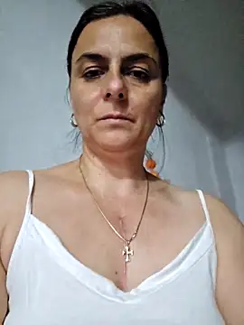 IsabelleCraft online show from November 11, 2025, 2:23 pm