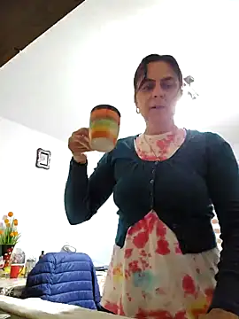 Snapshot of IsabelleCraft chatting on October 8, 2025, 10:06 am IsabelleCraft online show from October 8, 2025, 10:06 am