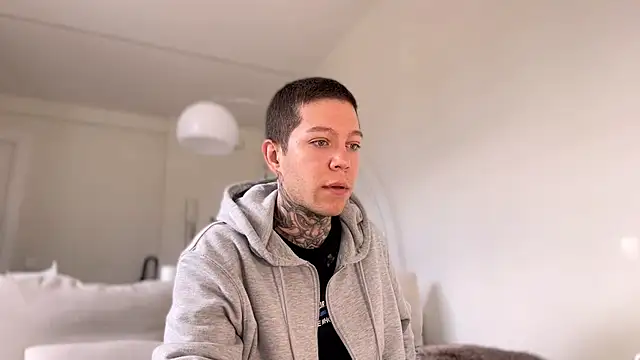 Harry Jen online show from March 15, 2025, 8:48 am