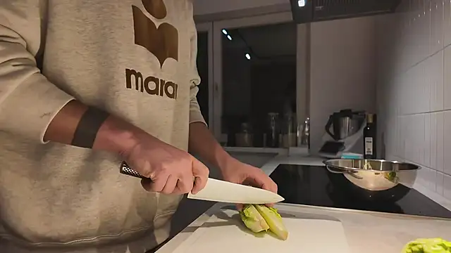 Jayjay1999x online show from March 14, 2025, 7:44 pm