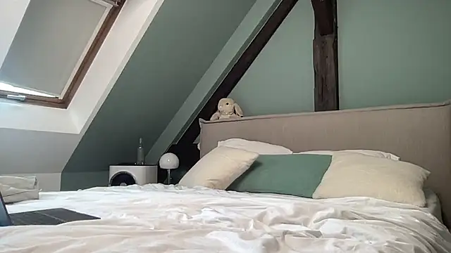 Jayjay1999x online show from September 17, 2025, 8:38 am