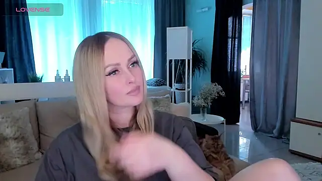 Snapshot of Libby_Nora chatting on February 5, 2025, 12:49 pm Libby Nora online show from February 5, 2025, 12:49 pm
