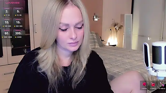 Libby Nora online show from November 11, 2025, 10:21 am