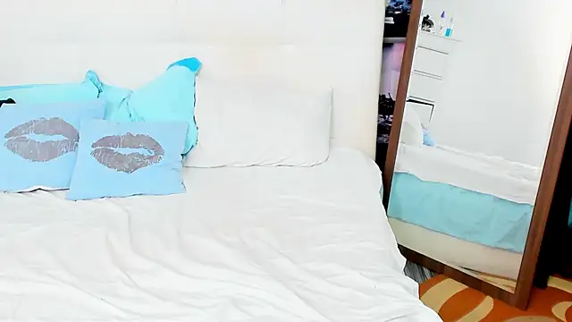 IvyHotFoxy online show from March 18, 2025, 8:59 pm